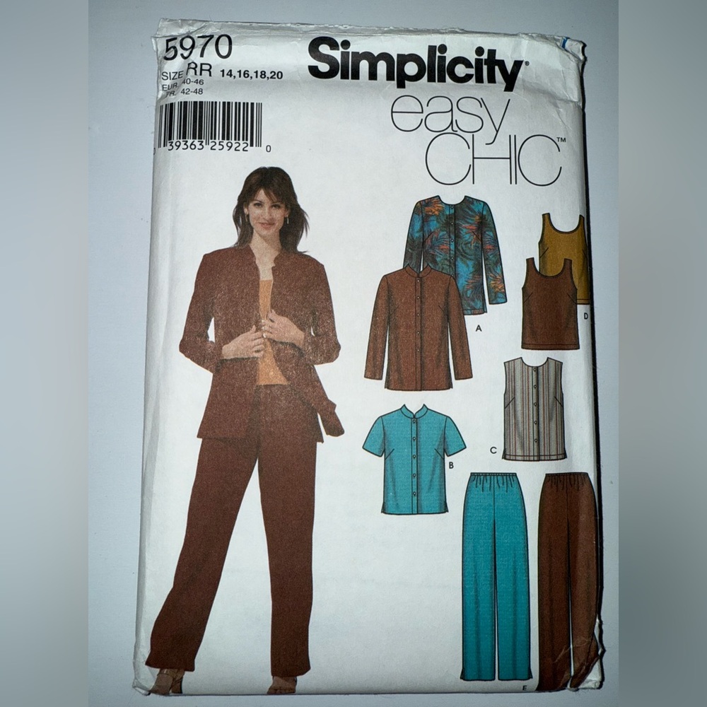 Simplicity Women's Pantsuit pattern